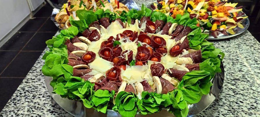 Catering, Bar & Chocolate by Paradream Events